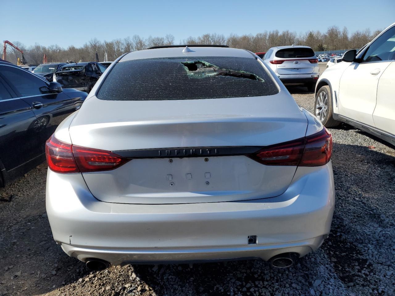 2018 INFINITI Q50 LUXE - Image 6