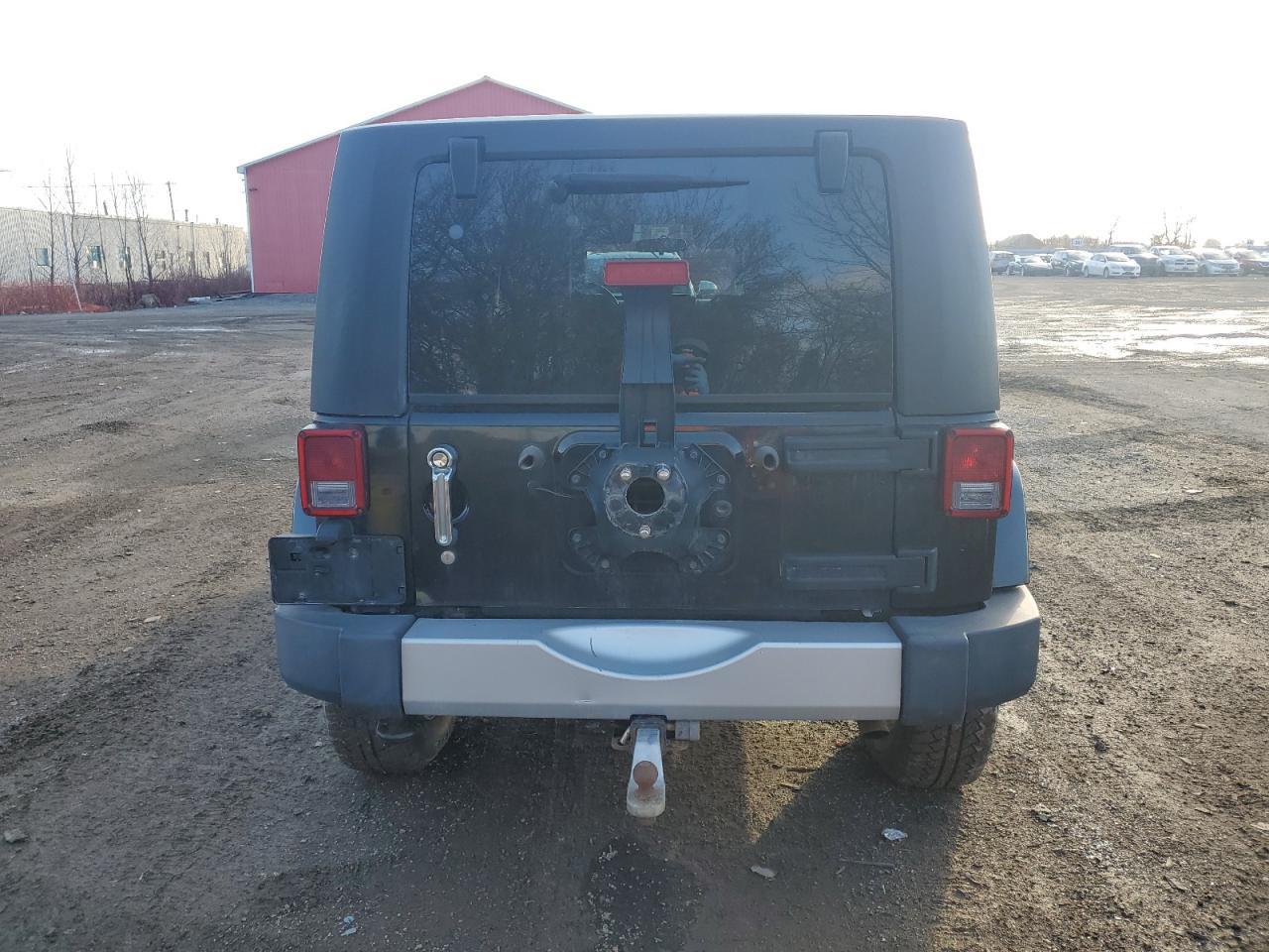 2010 JEEP WRANGLER U - Image 6