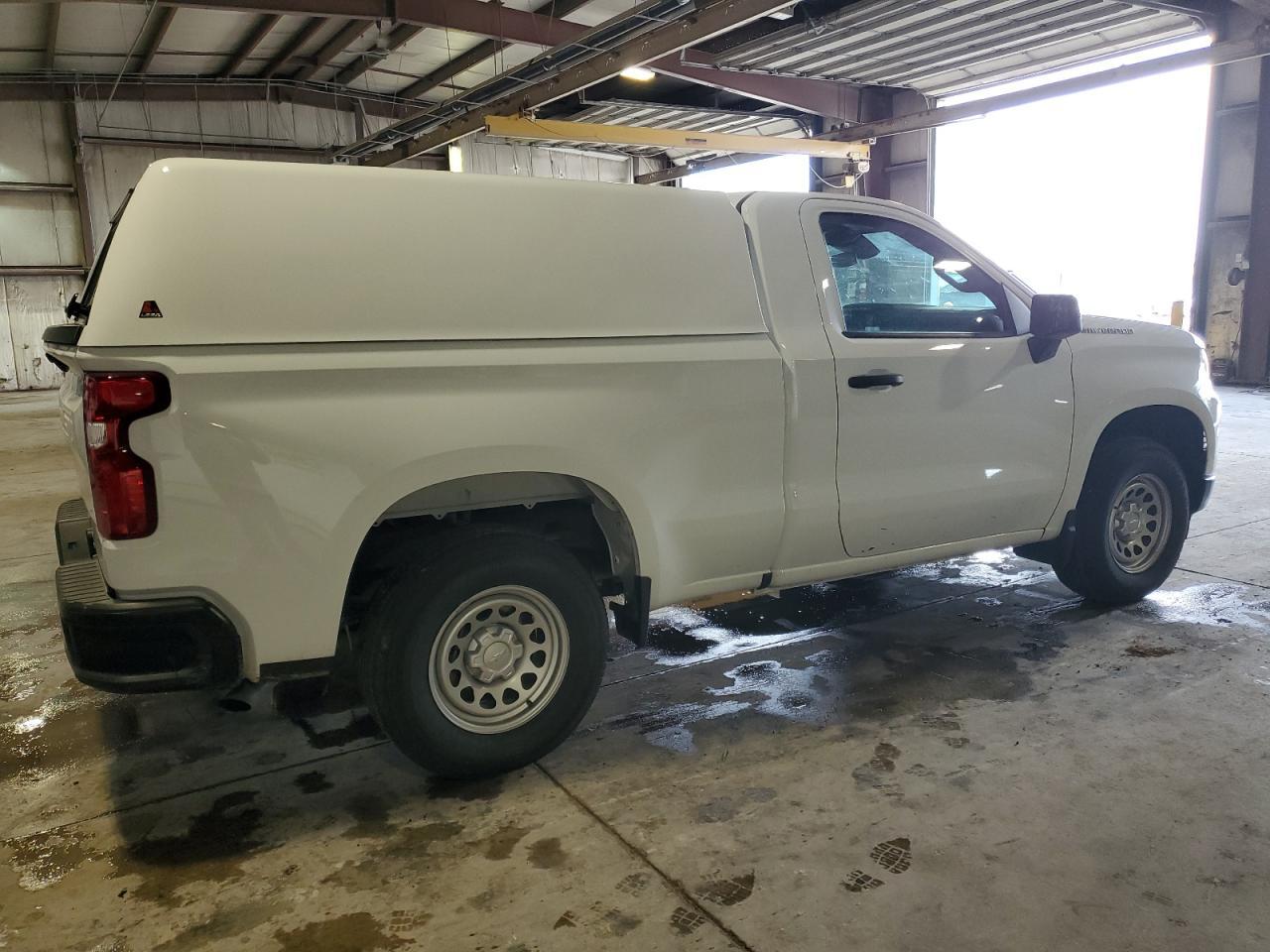 2023 CHEVROLET SILVERADO - Фото 3