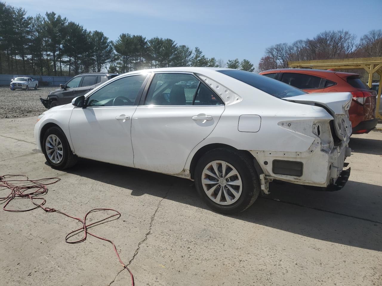 2015 TOYOTA CAMRY LE - Фото 2