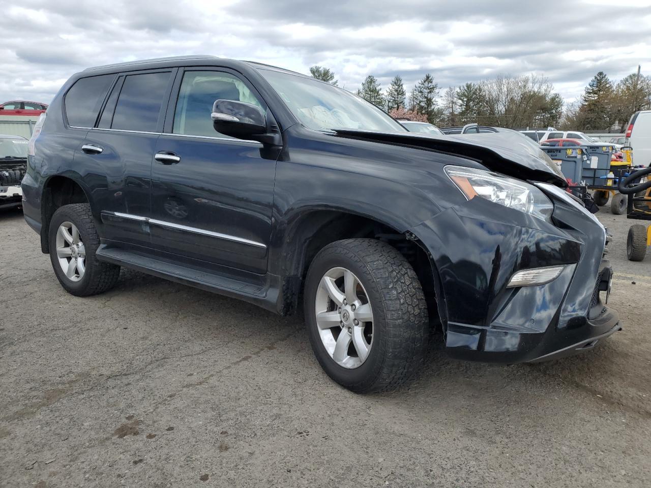 2017 LEXUS GX 460 - Image 4