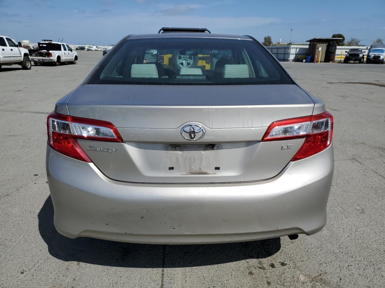 2013 TOYOTA CAMRY L - Image 6