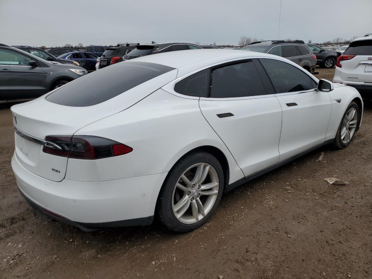 2015 TESLA MODEL S 70 - Фото 3
