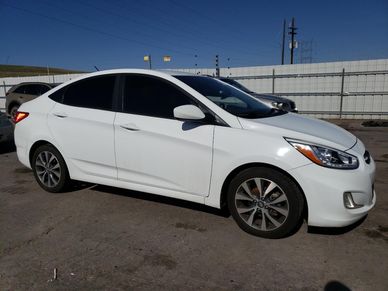 2015 HYUNDAI ACCENT GLS - Фото 4