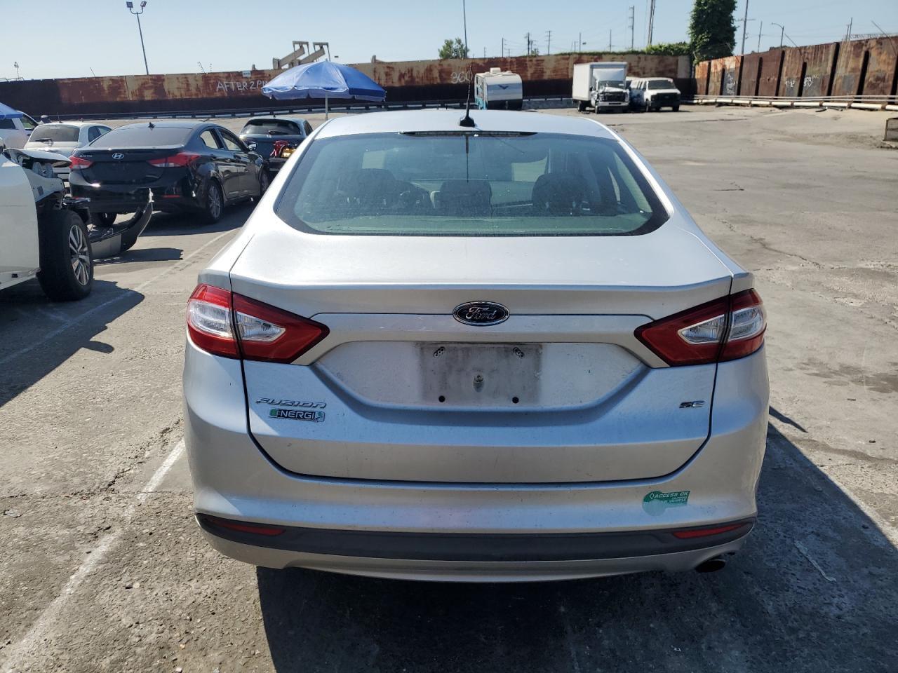 2014 FORD FUSION SE - Image 6