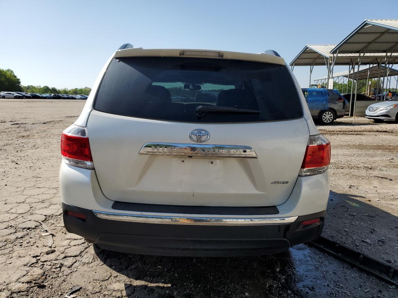 2012 TOYOTA HIGHLANDER - Image 6