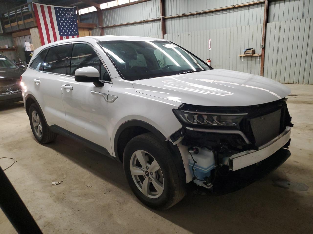 2023 KIA SORENTO LX - Image 4