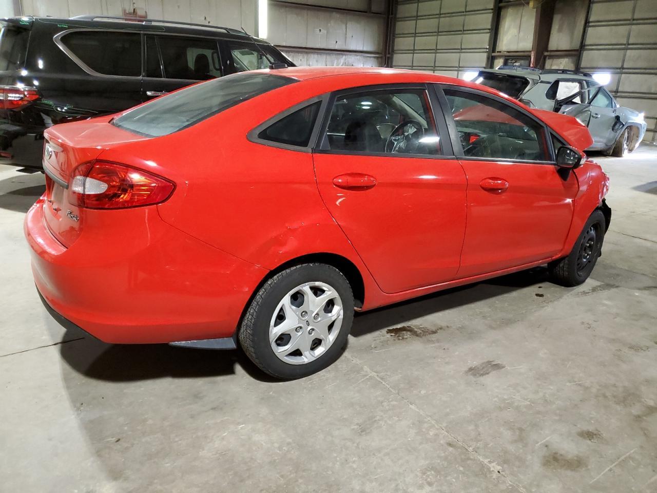 2013 FORD FIESTA SE - Image 3