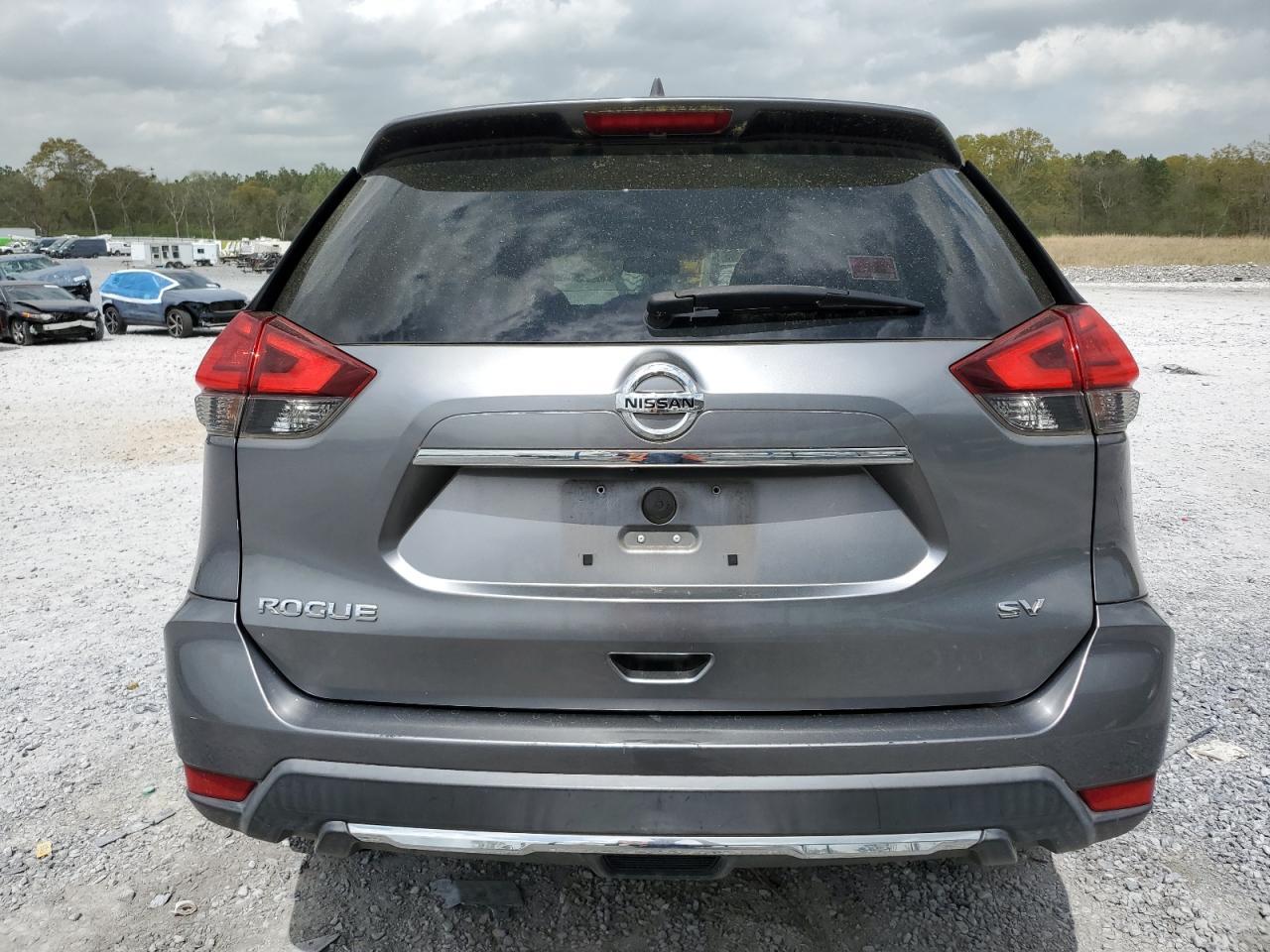2017 NISSAN ROGUE S - Image 6