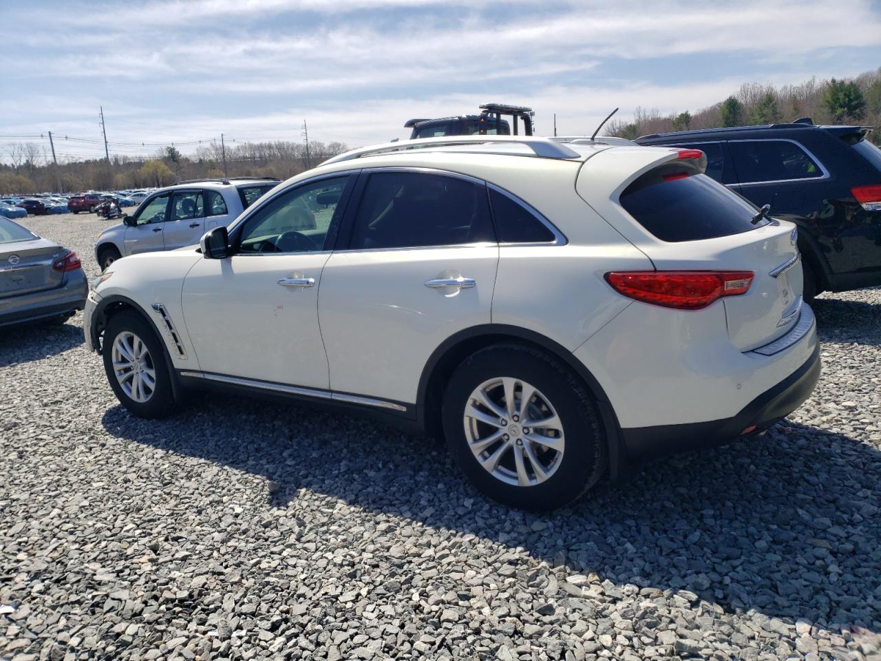 2013 INFINITI FX37 - Image 2