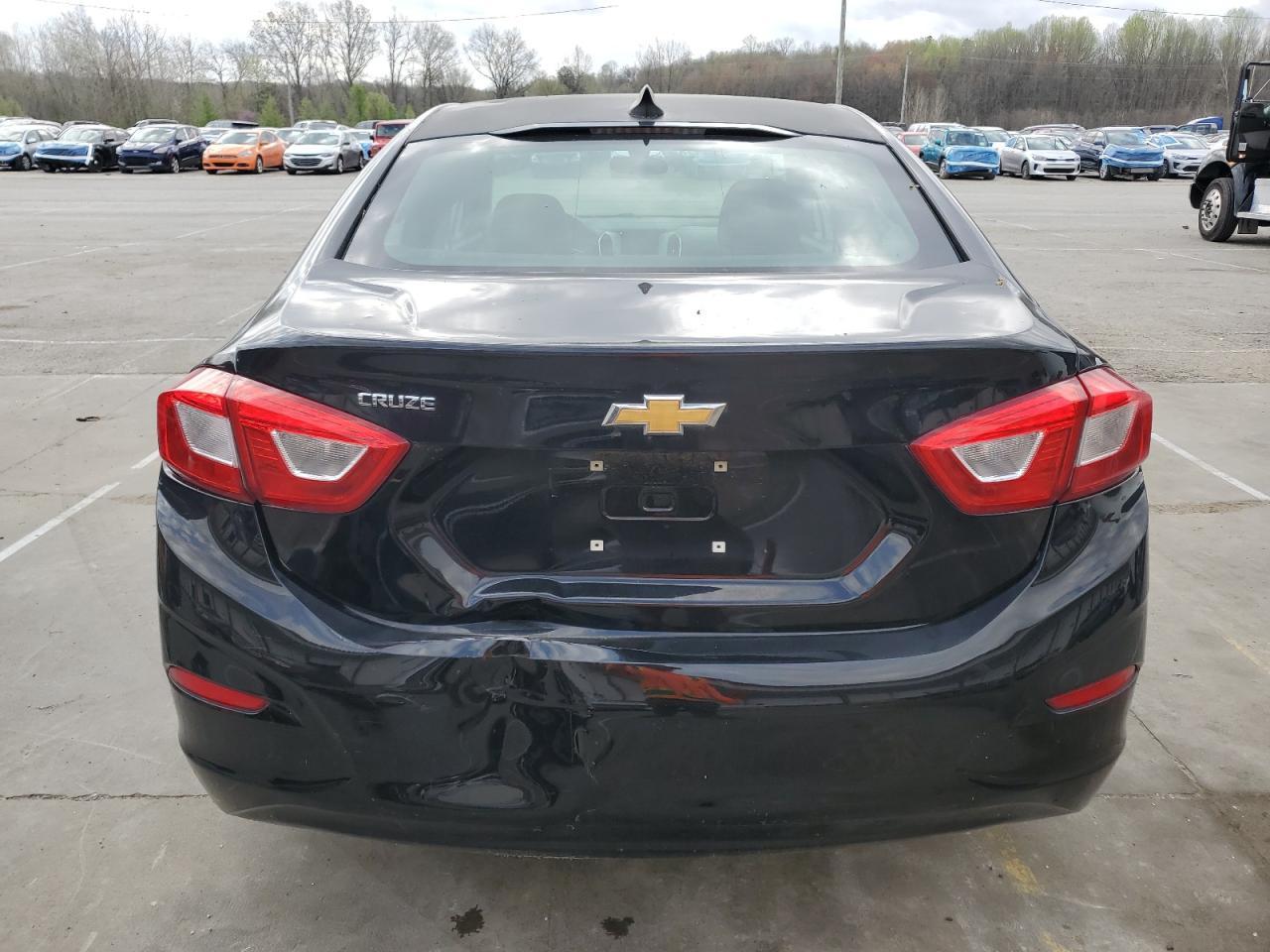 2017 CHEVROLET CRUZE LS - Image 6