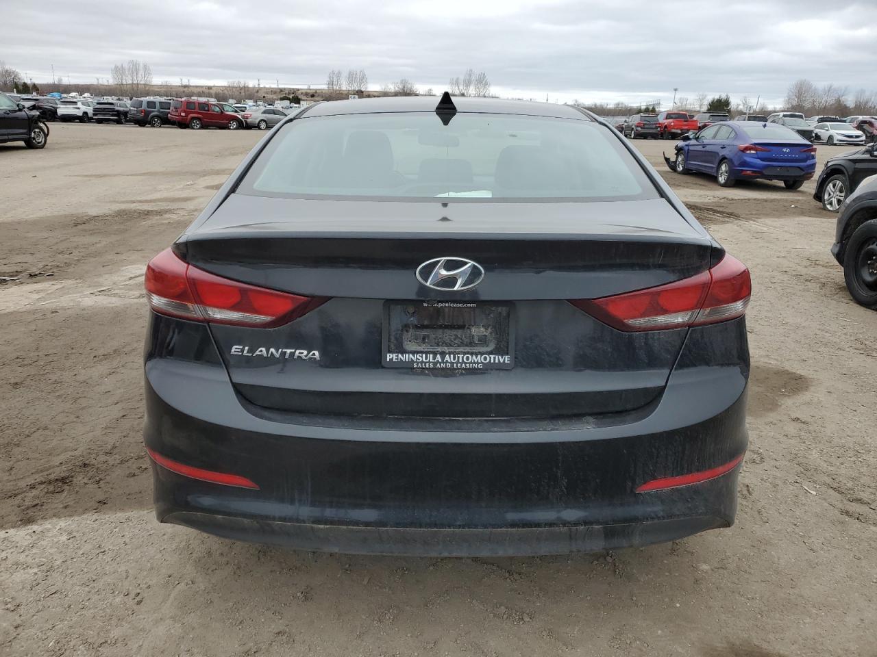 2017 HYUNDAI ELANTRA SE - Image 6