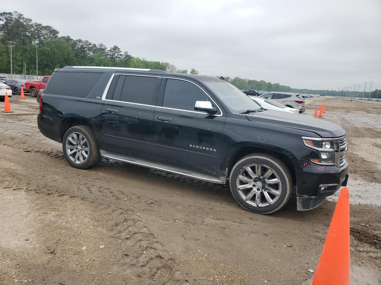 2015 CHEVROLET SUBURBAN C - Фото 4