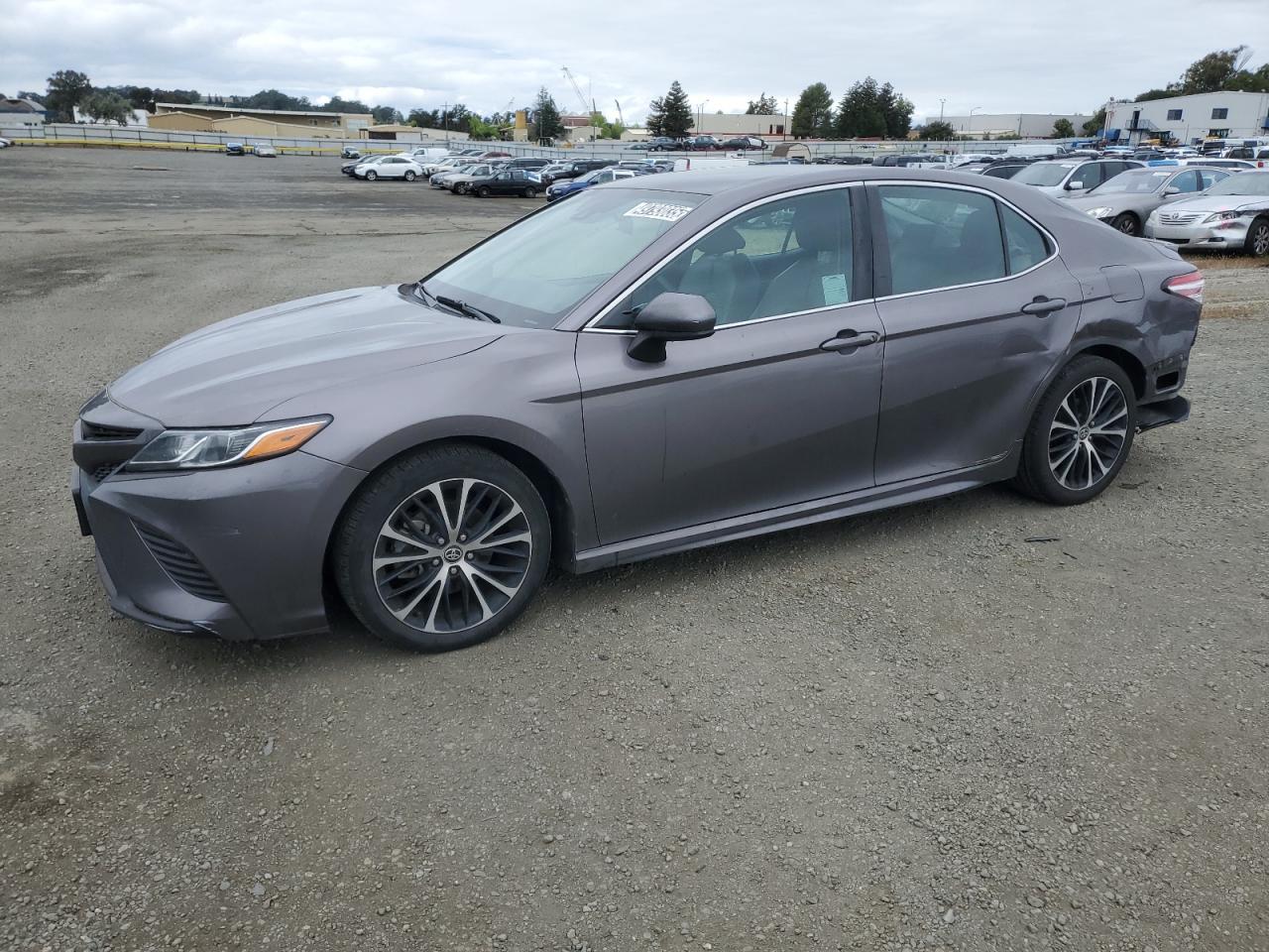 2020 TOYOTA CAMRY SE