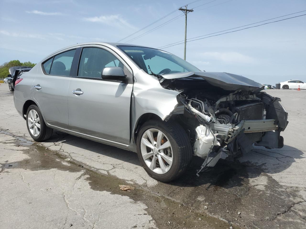 2014 NISSAN VERSA S - Фото 4