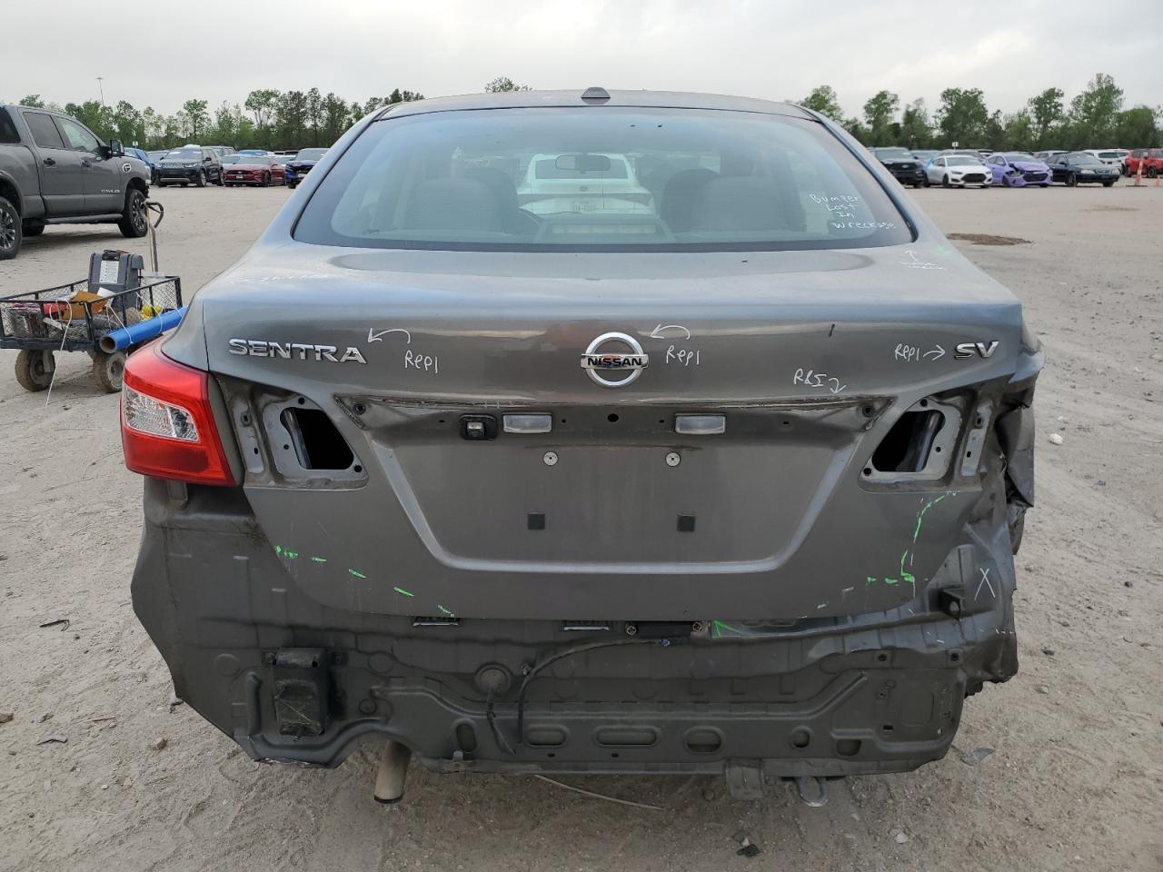 2017 NISSAN SENTRA S - Фото 6
