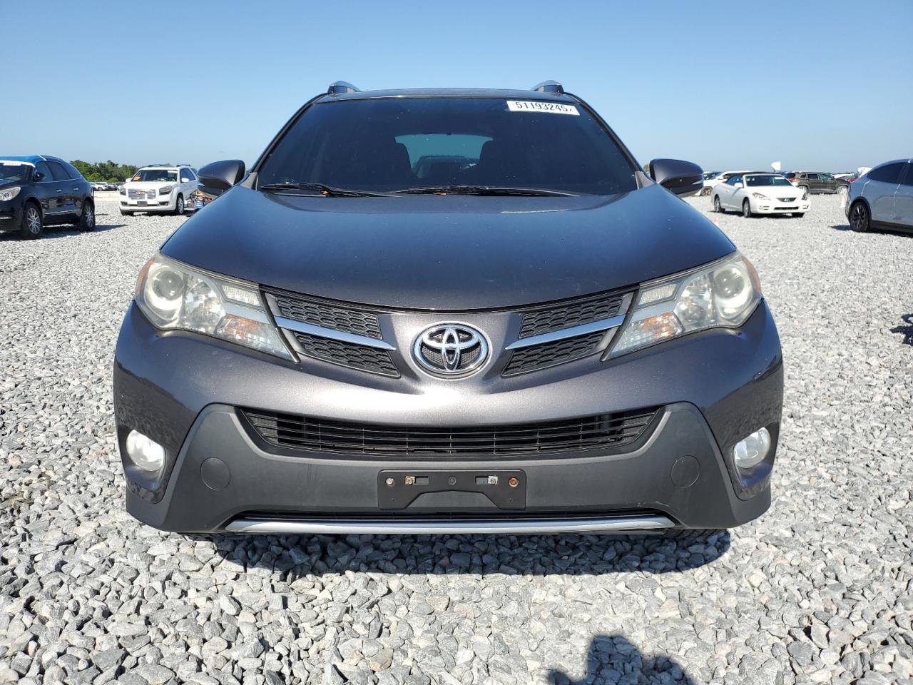 2015 TOYOTA RAV4 XLE - Image 5