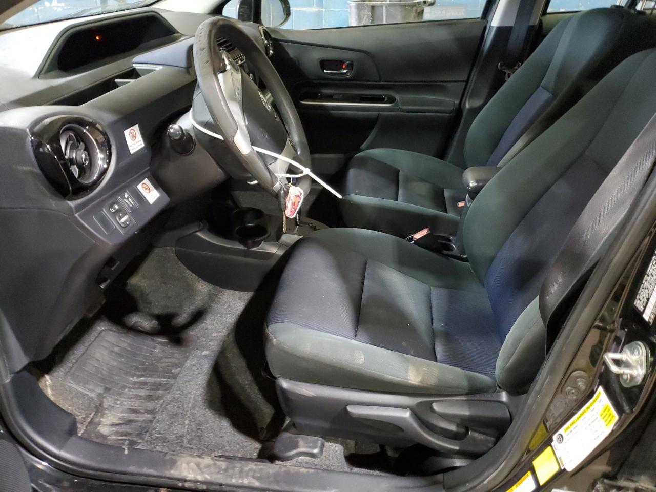 2016 TOYOTA PRIUS C - Фото 7