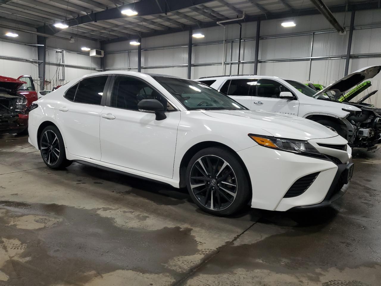 2018 TOYOTA CAMRY L - Фото 4