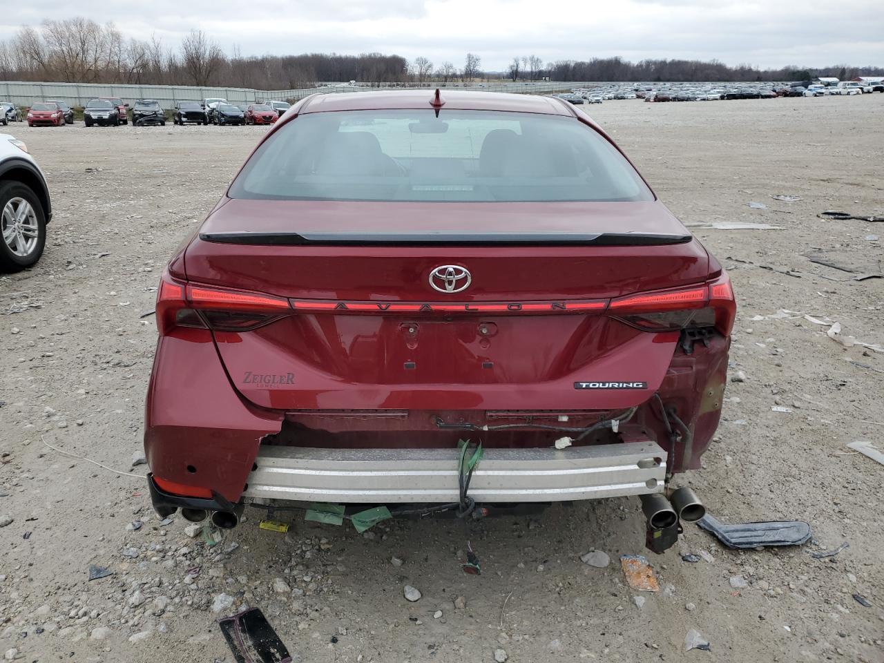 2019 TOYOTA AVALON XLE - Image 6