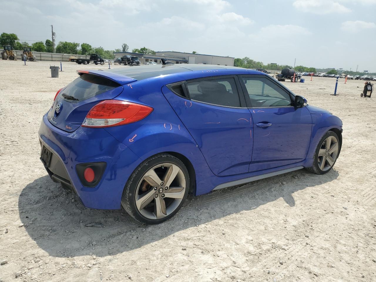 2013 HYUNDAI VELOSTER T - Фото 3
