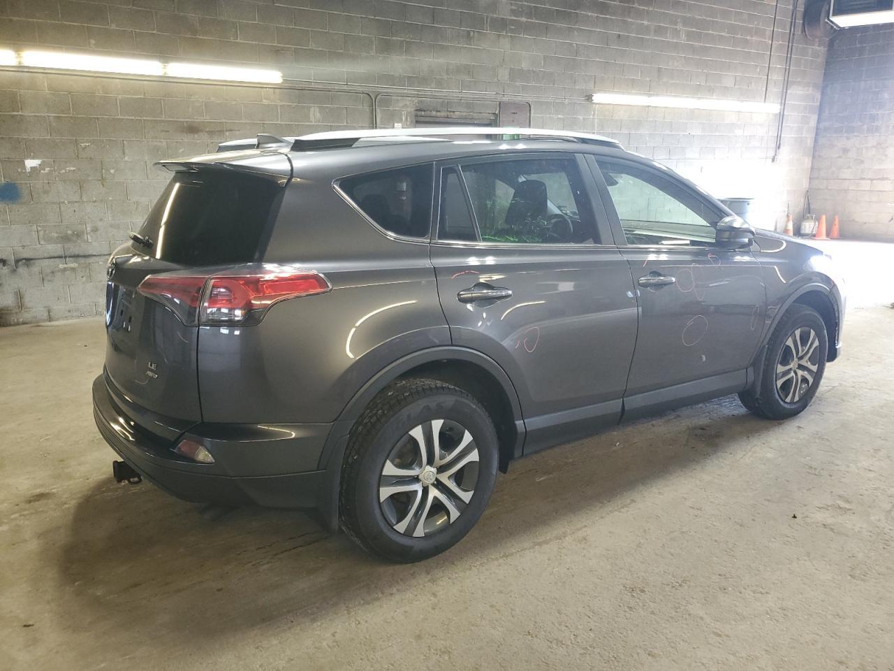 2018 TOYOTA RAV4 LE - Image 3