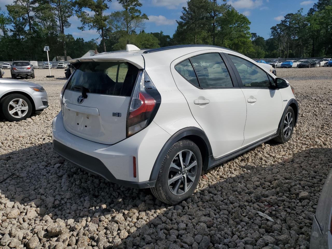 2018 TOYOTA PRIUS C - Image 3