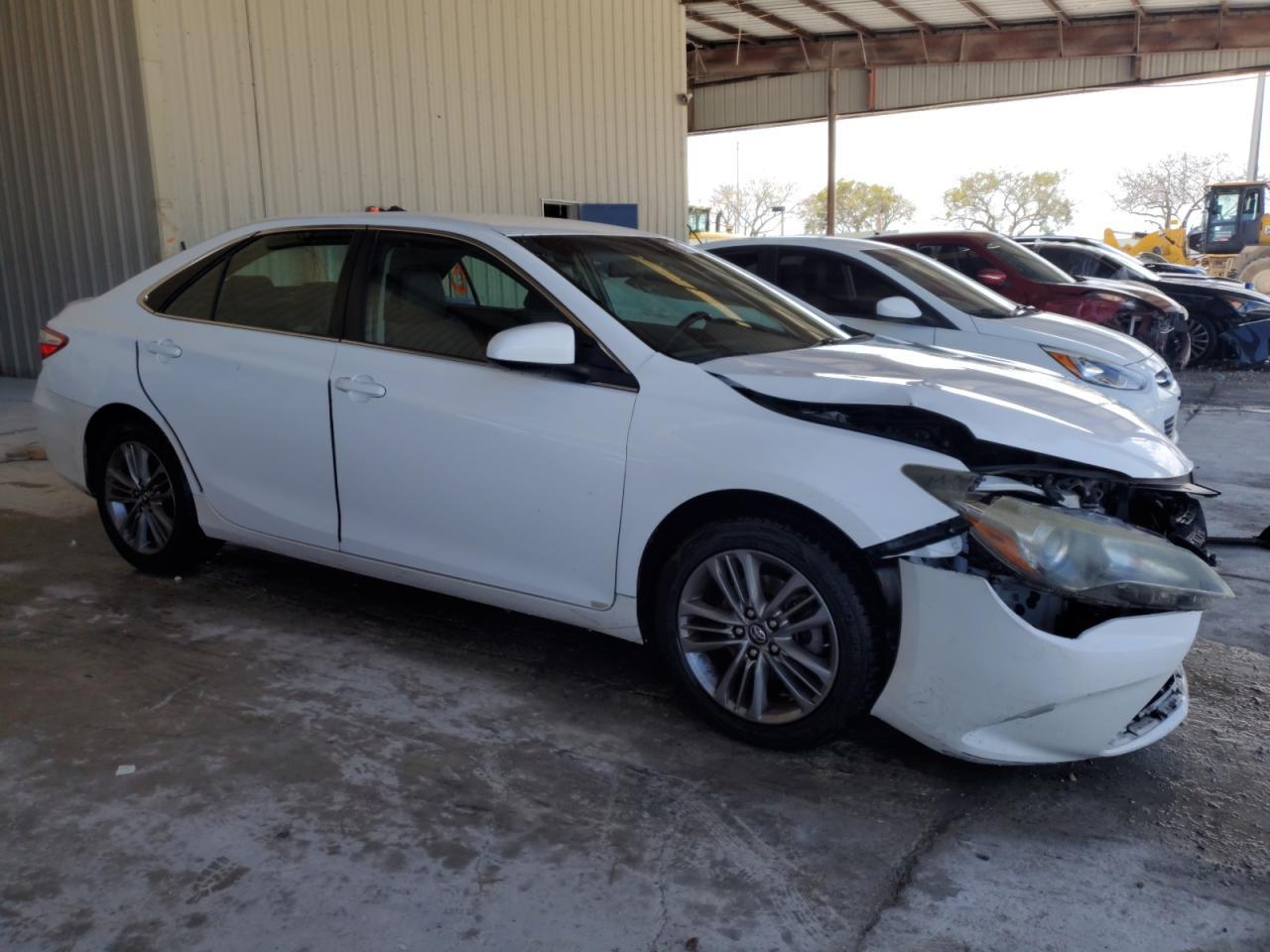 2016 TOYOTA CAMRY LE - Image 4
