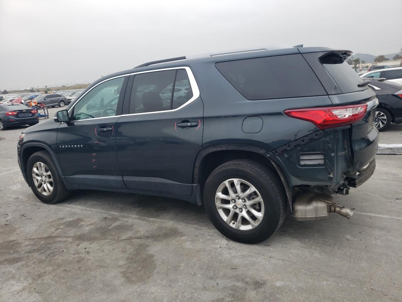 2018 CHEVROLET TRAVERSE L - Image 2