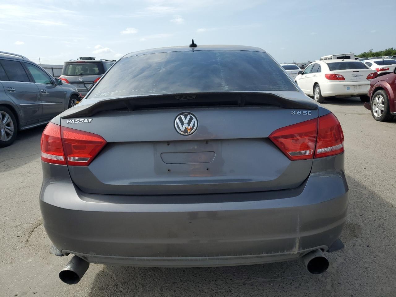 2013 VOLKSWAGEN PASSAT SE - Фото 6