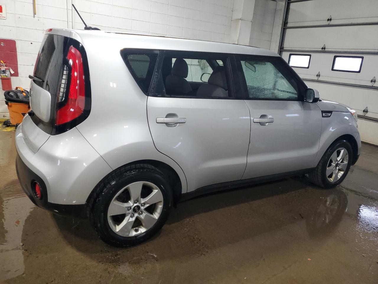 2019 KIA SOUL - Фото 3