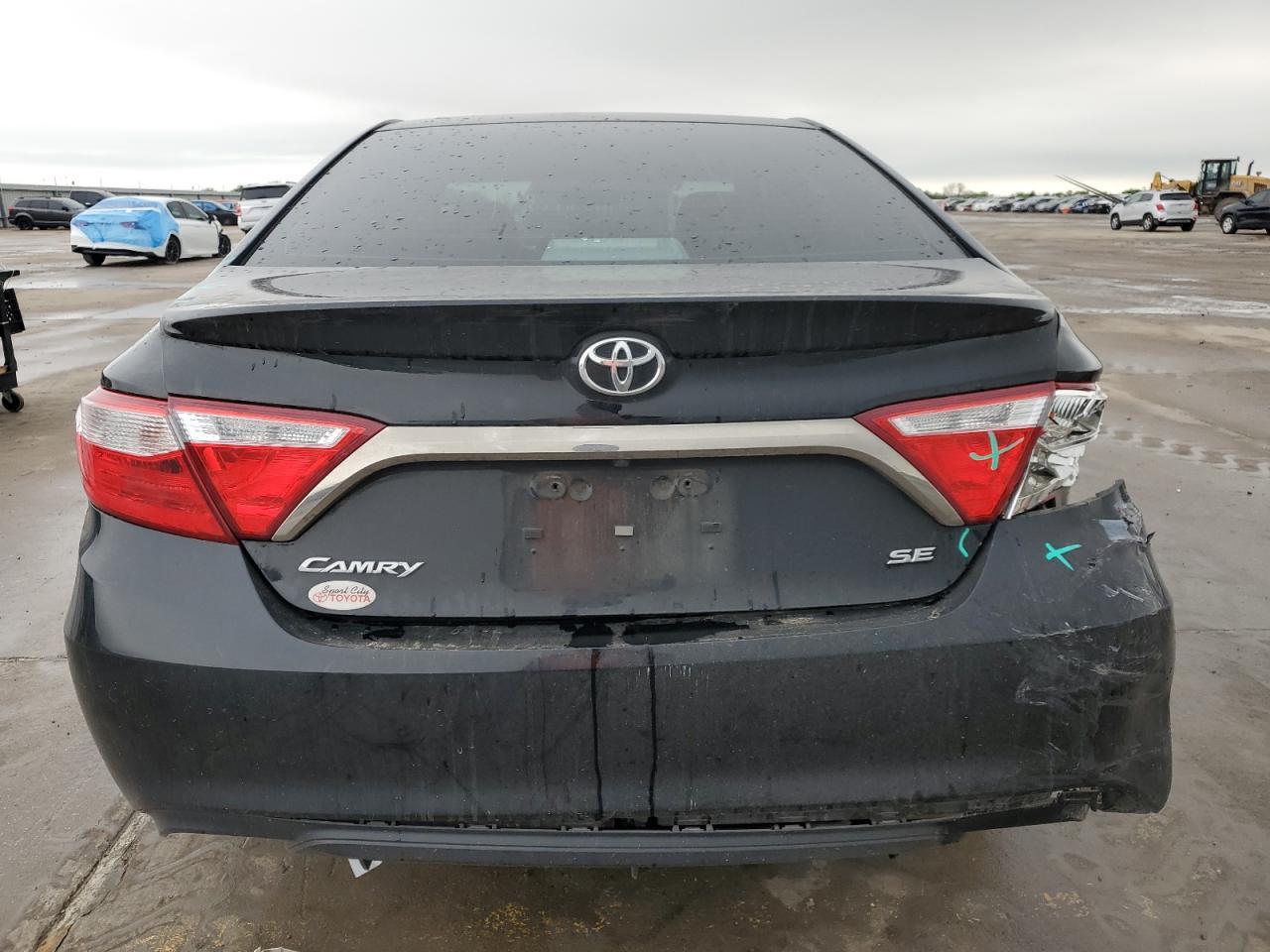 2017 TOYOTA CAMRY LE - Фото 6