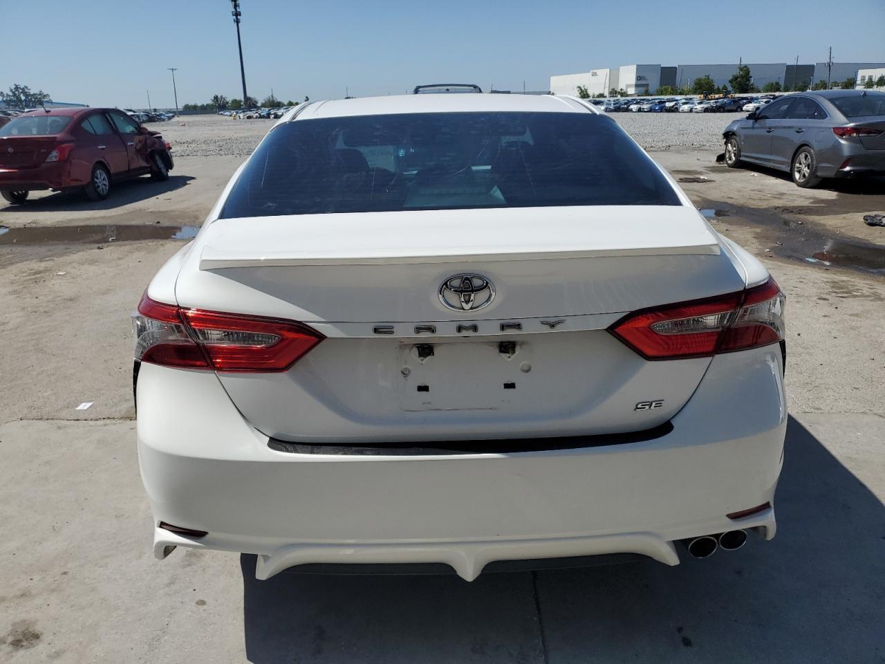 2018 TOYOTA CAMRY L - Фото 6