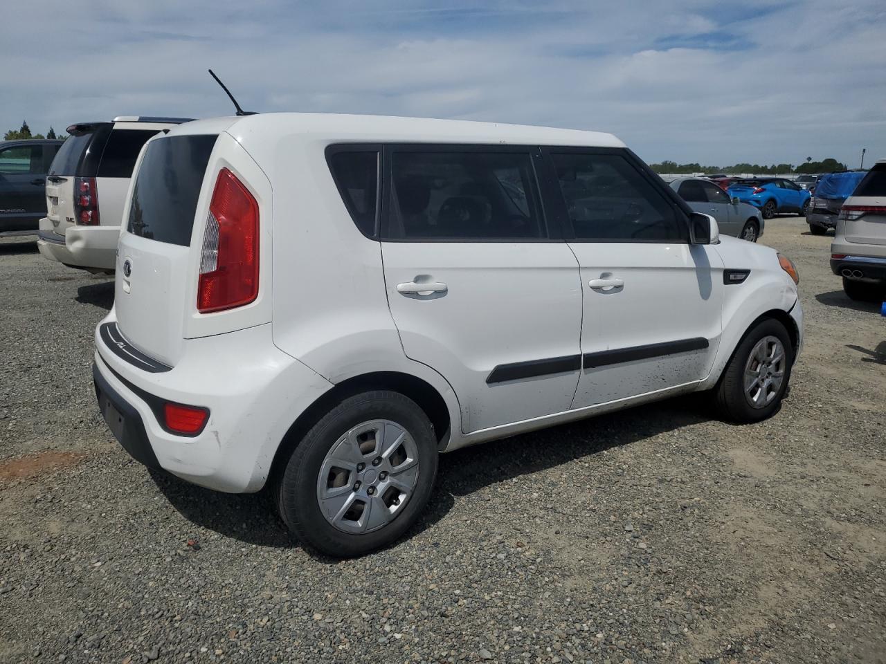 2013 KIA SOUL - Image 3