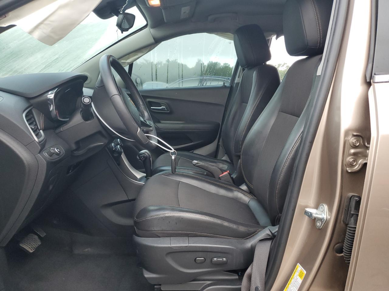 2018 CHEVROLET TRAX 1LT - Image 7