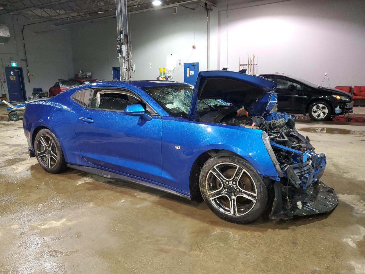 2018 CHEVROLET CAMARO LT - Image 4