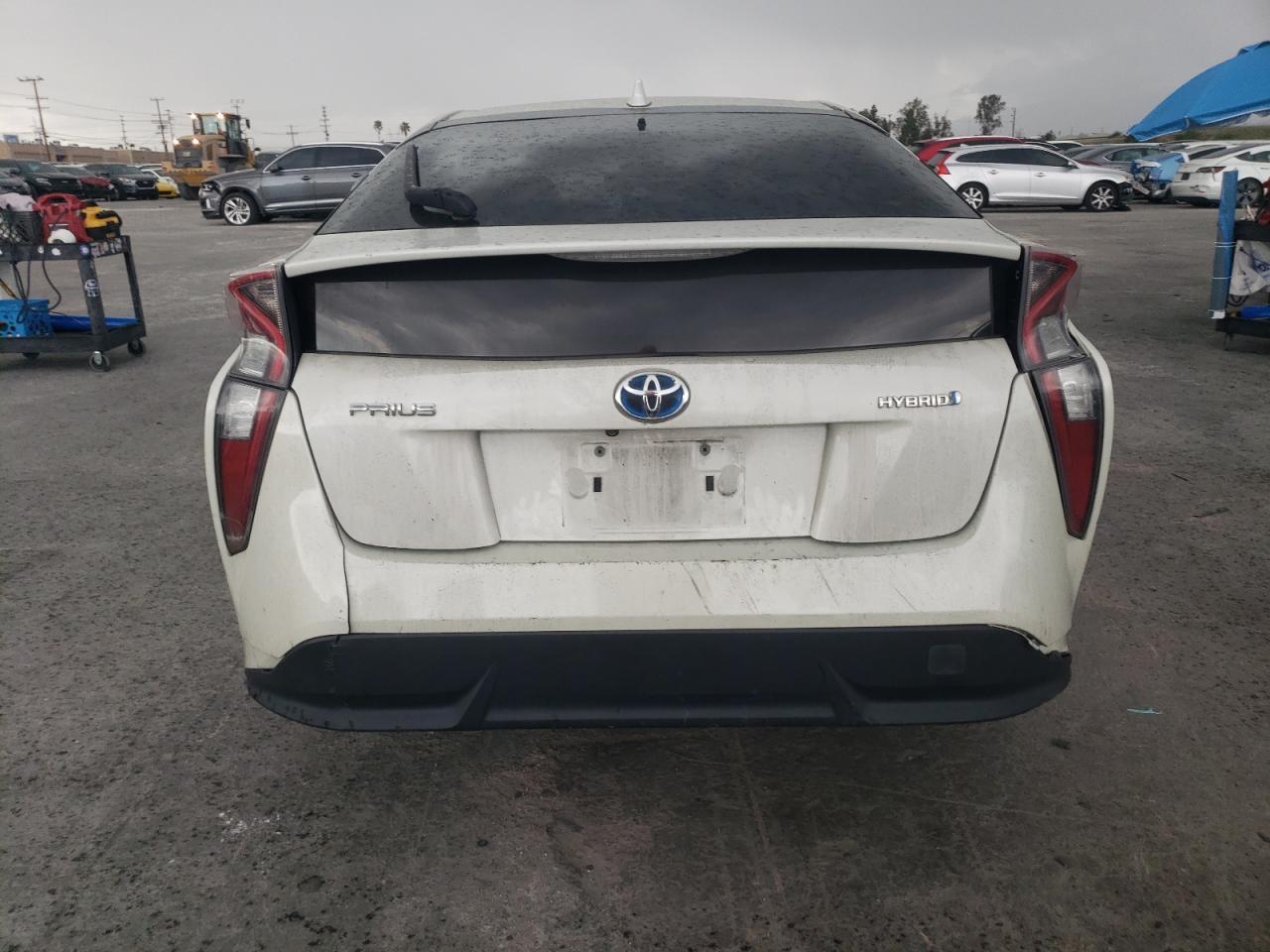2016 TOYOTA PRIUS - Image 6