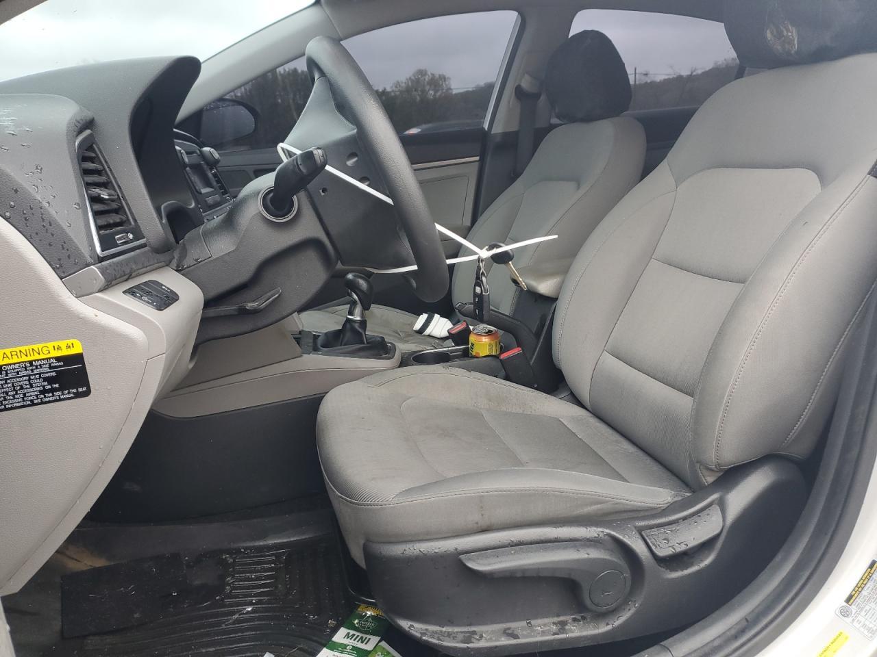 2017 HYUNDAI ELANTRA SE - Image 7