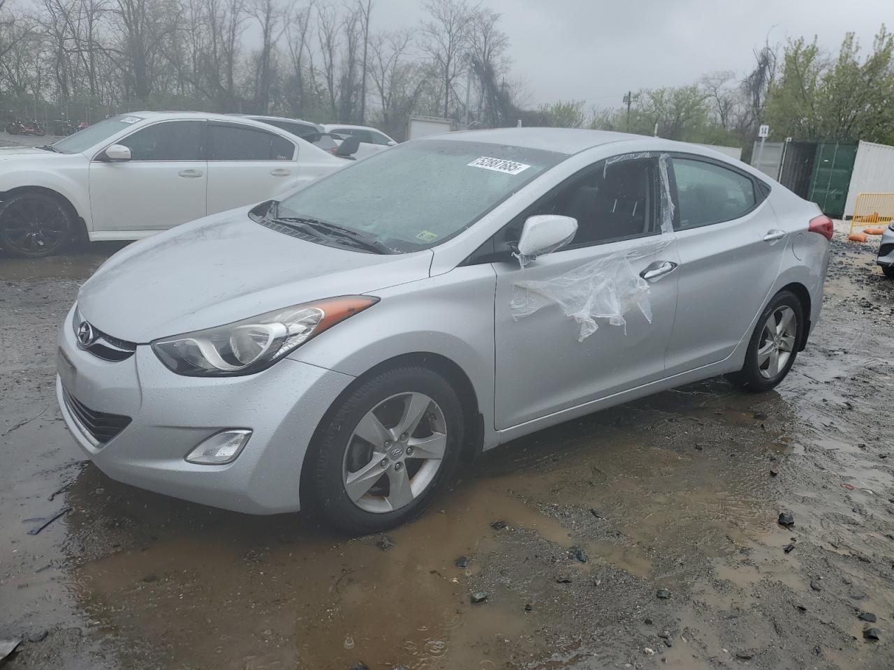 2013 HYUNDAI ELANTRA GL