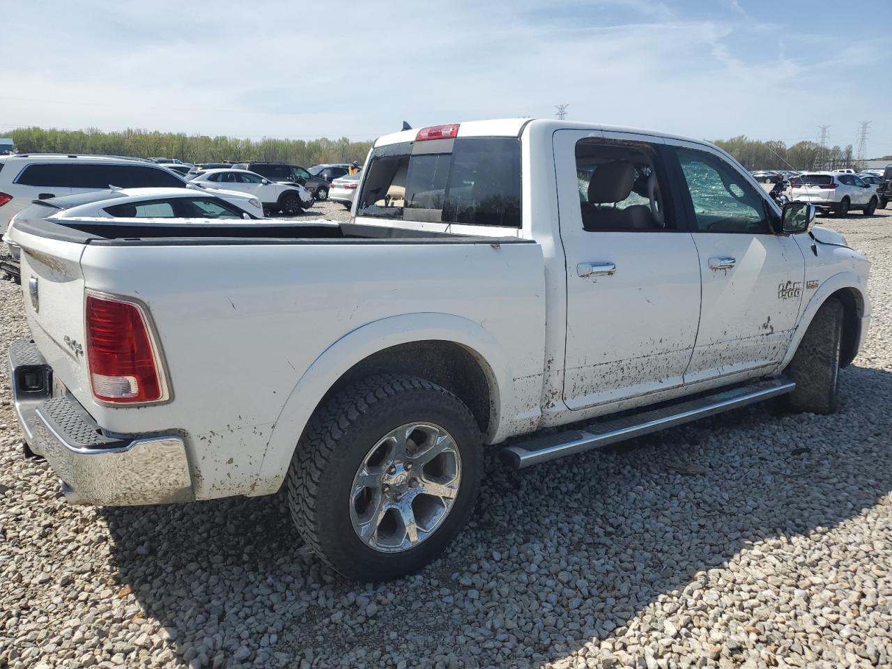 2017 RAM 1500 LARAM - Image 3