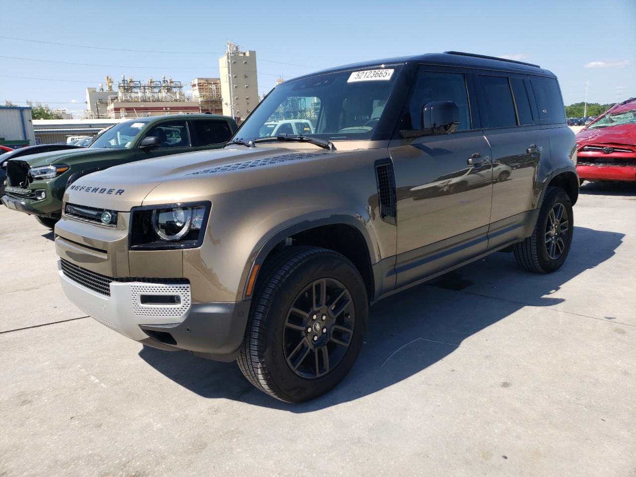 2024 LAND ROVER DEFENDER 1