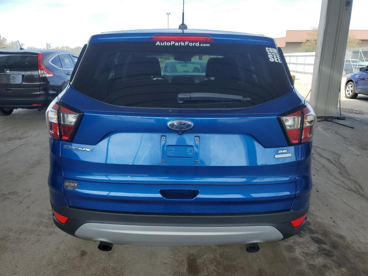 2017 FORD ESCAPE SE - Фото 6