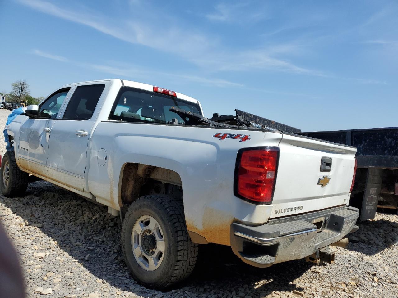 2016 CHEVROLET SILVERADO - Image 2