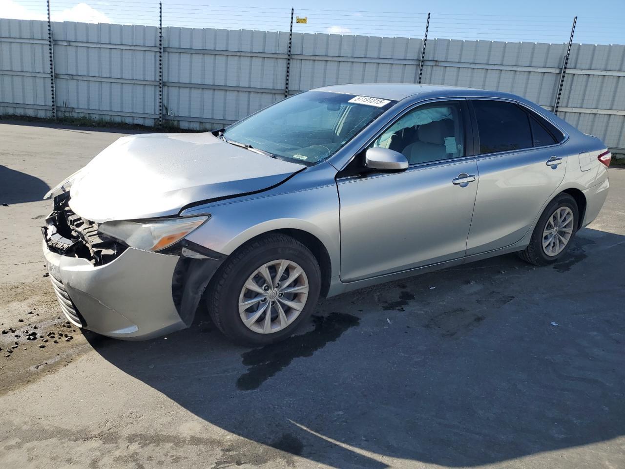 2016 TOYOTA CAMRY LE