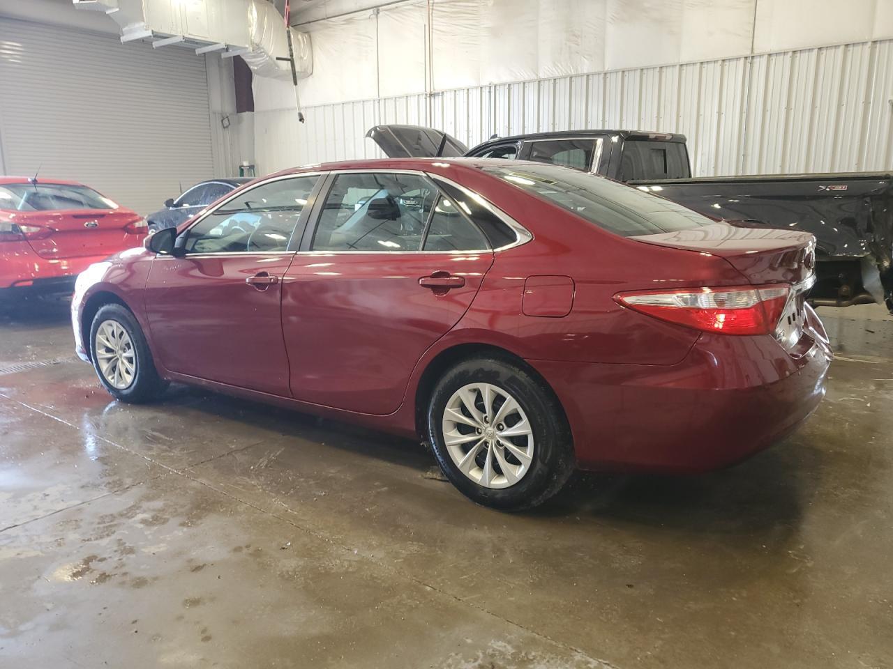 2017 TOYOTA CAMRY LE - Фото 2