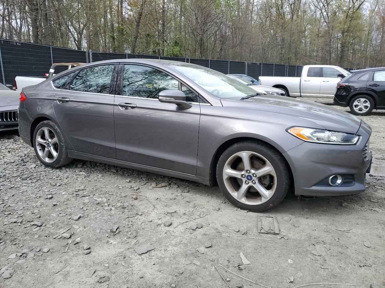 2013 FORD FUSION SE - Image 4