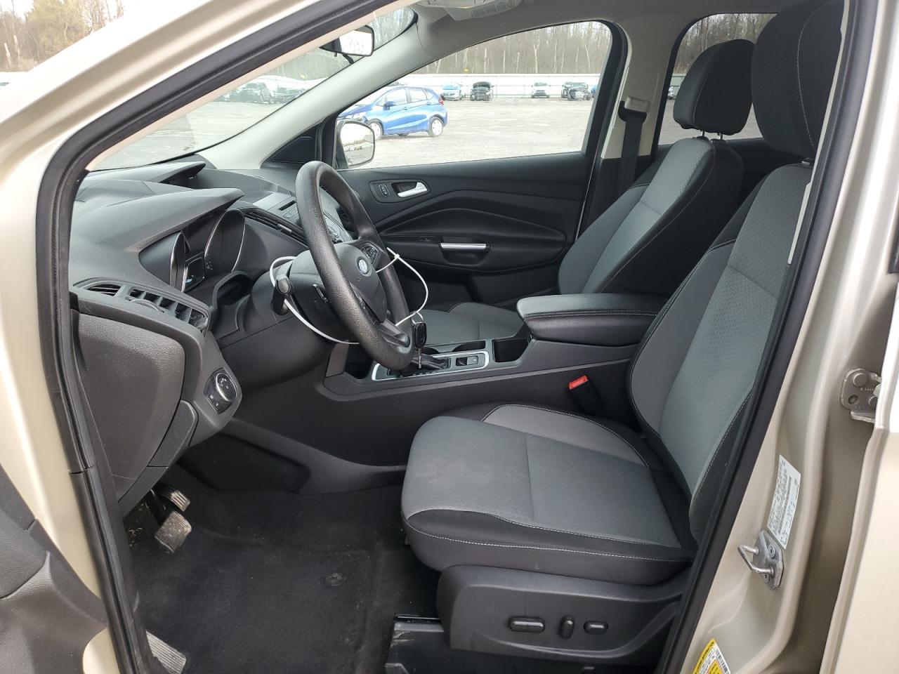 2017 FORD ESCAPE SE - Фото 7