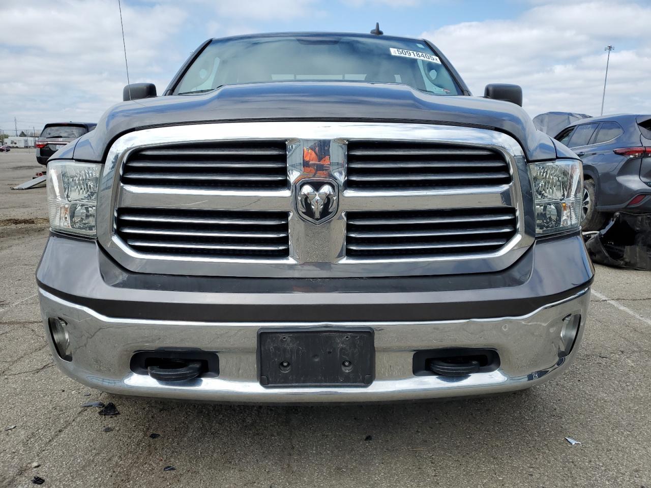 2017 RAM 1500 SLT - Фото 5