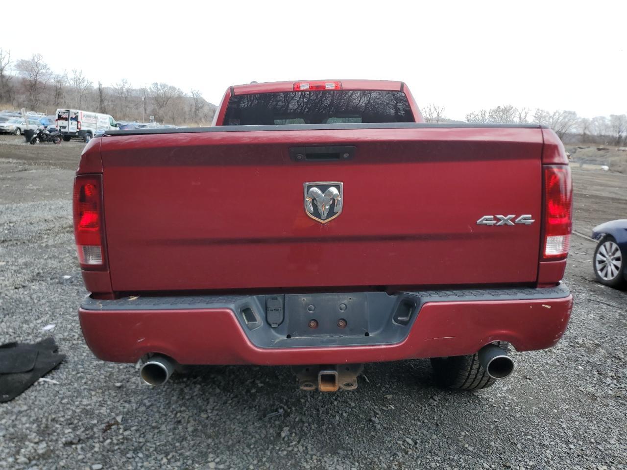 2014 RAM 1500 ST - Image 6