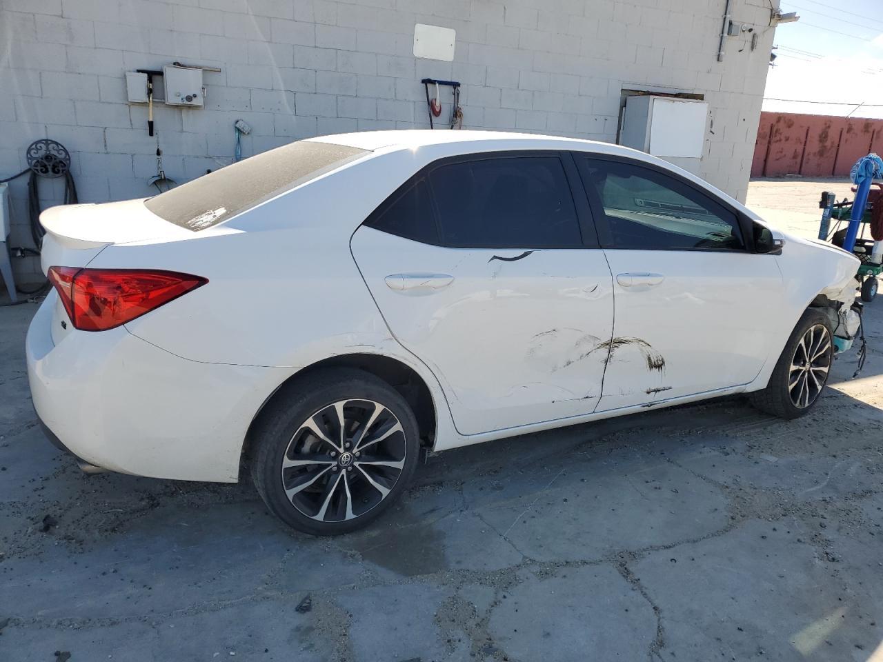 2018 TOYOTA COROLLA L - Image 3
